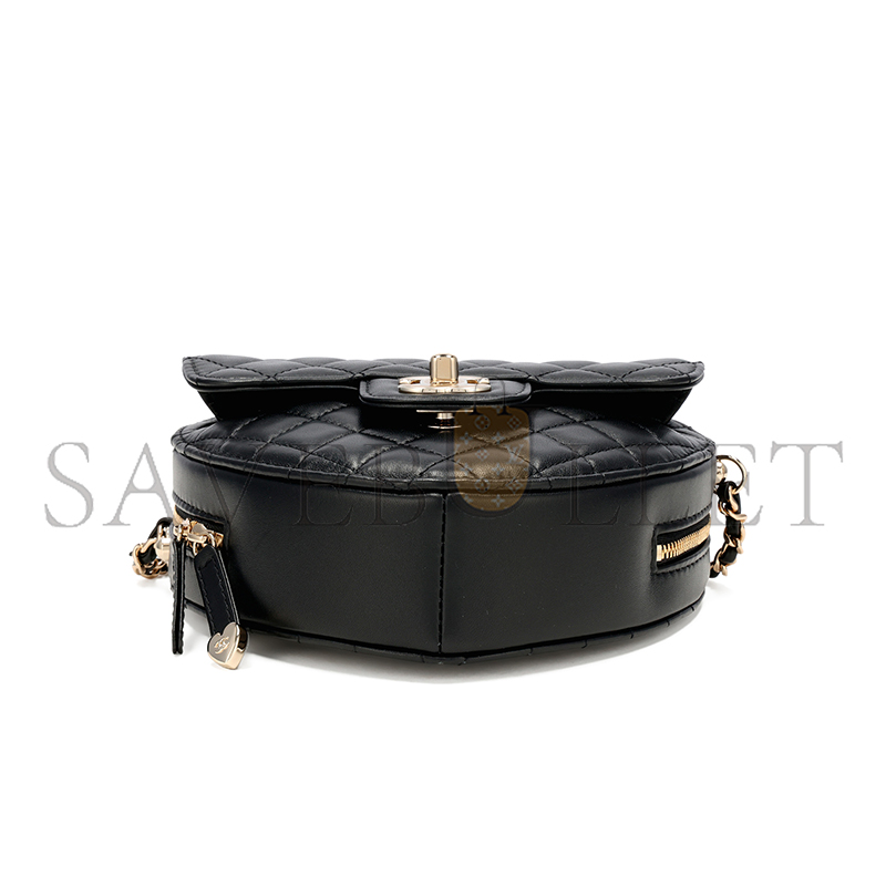 CHANEL BLACK QUILTED LAMBSKIN CC IN LOVE HEART BAG GOLD HARDWARE AS3191 (18*16.5*6.5cm)