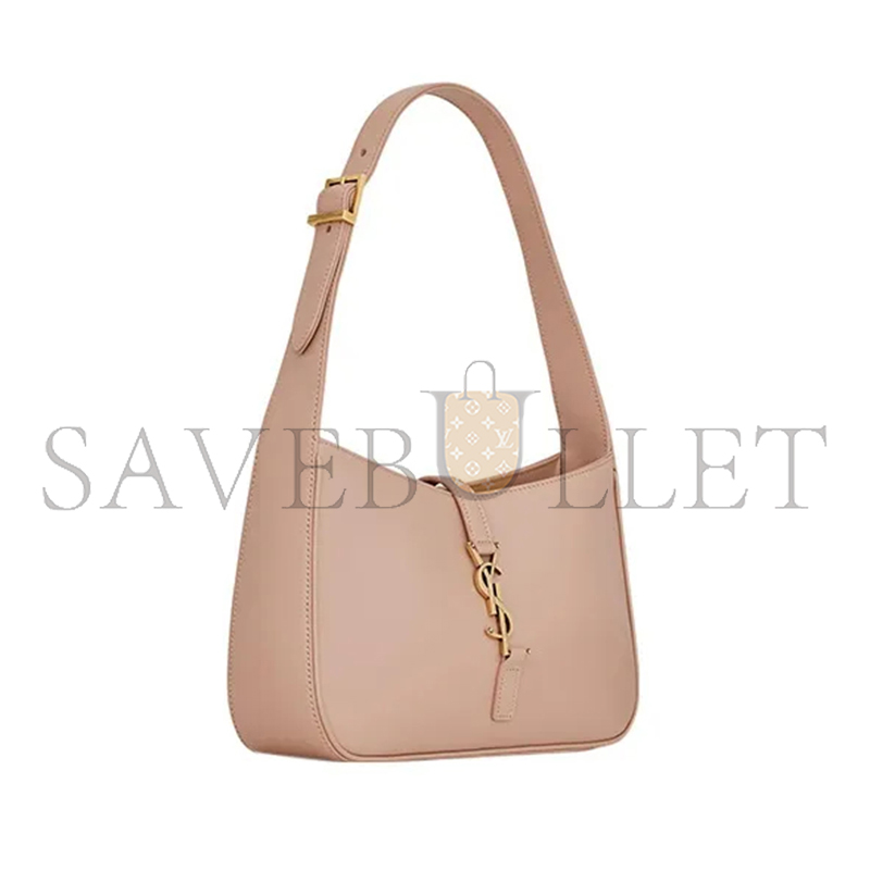 YSL LE 5 À 7 IN SMOOTH LEATHER 6572282R20W2738 (23*16*6.5cm)